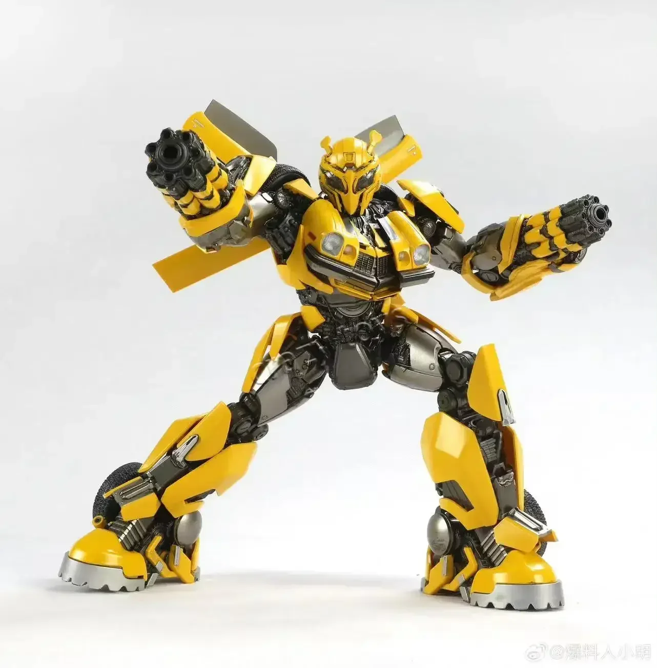 

In Stock Transformation MD-003 MD003 Bee KO threezero DLX bee Action Figures Toy Gift Collection
