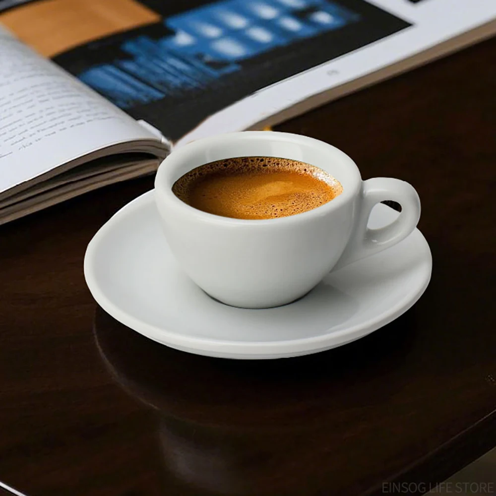 50ml Italiaanse Espressokop en Schotel Herbruikbare Zuiver Witte Keramische Koffiekopjes voor Cafe Zwarte Thee Barista Essentials Drinkware