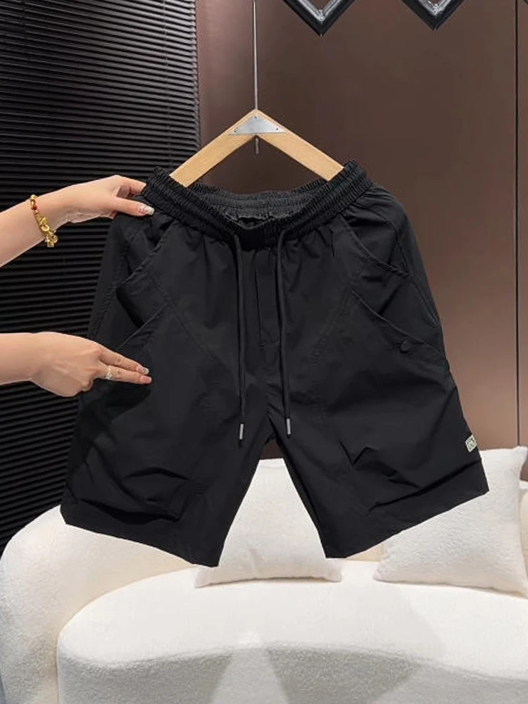 

Summer Fashionable Men's Shorts Lightweight Luxury Outdoor Wear Casual Sporty Loose Straight Leg Five-Quarter Length