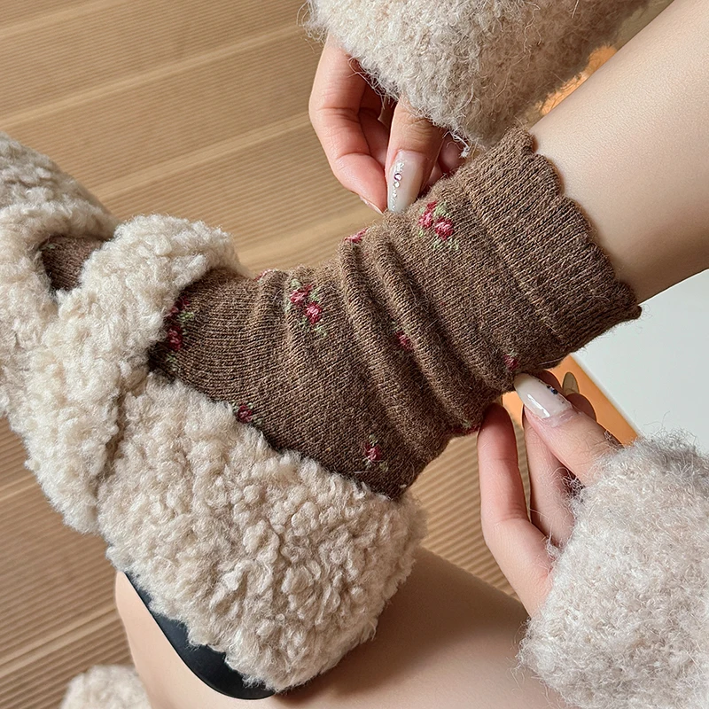 Women's Socks Thick New Retro Fashion Korean Style Wool Warm Socks Casual Novelties Sweet Long Ladies Flower Socks Comfort Cute - 5
