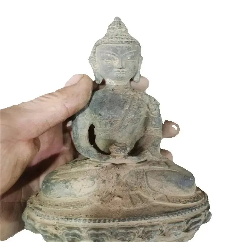 

Old Bronze Statue Collectible - Chinese Fortune Unearthed Rusty Medicine Buddha - Antique Style Religious Artwork