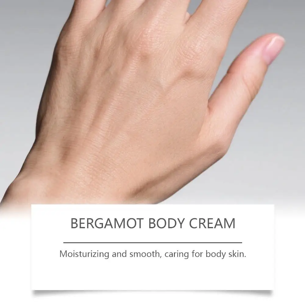 Intertrigo Creme zur Pflege von Hautfalten und gegen Reibungsbeschwerden hilft, gereizte Haut zu beruhigen, Reibung zu reduzieren, enthält Kollagen und Hyaluronsäure. – Detail 9