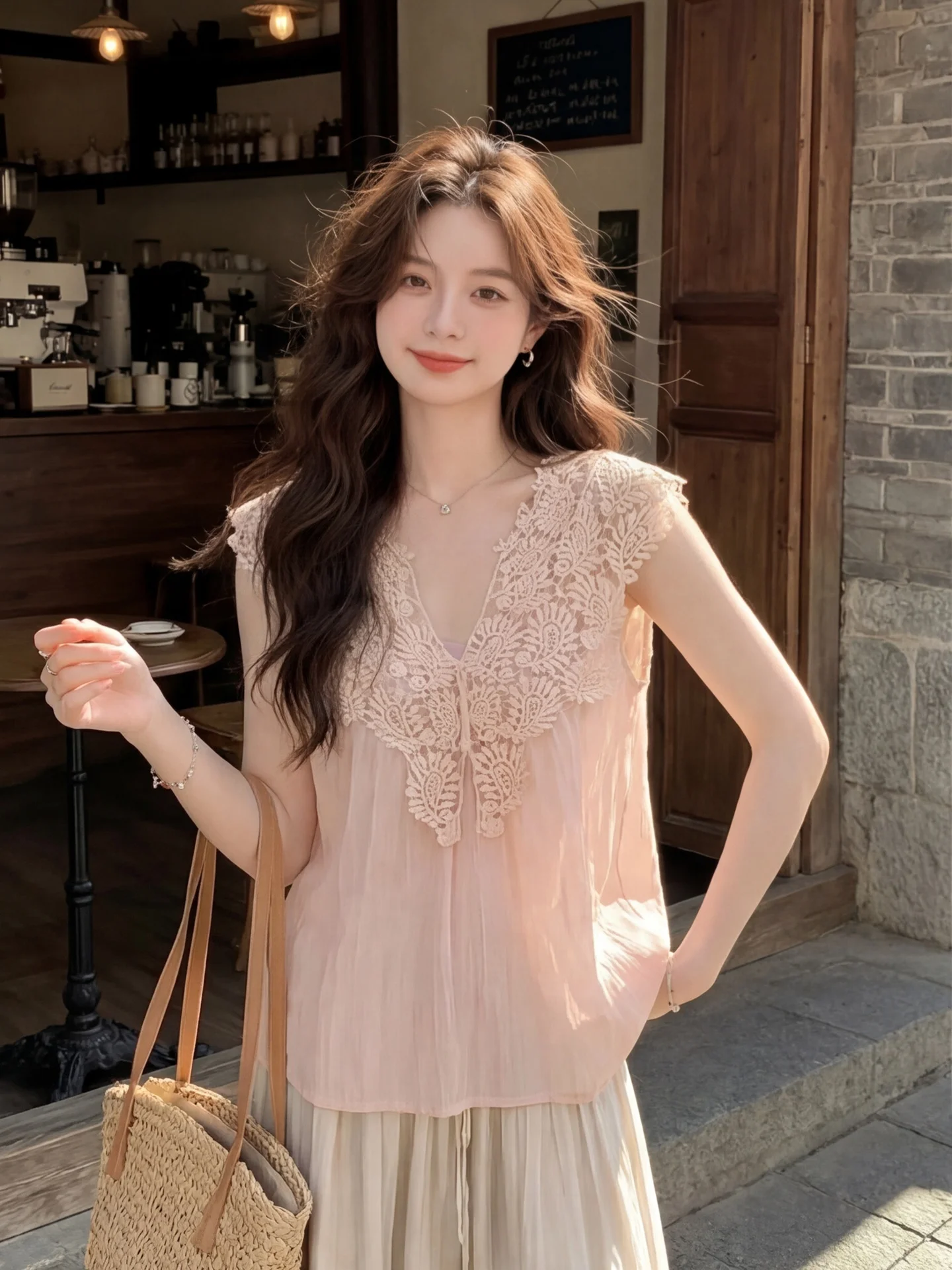 

Pink Lace Trim V-neck Shirt Women's Summer Slim Fit Thin Sleeveless Top Fashion Design Casual Chic Female Blouse