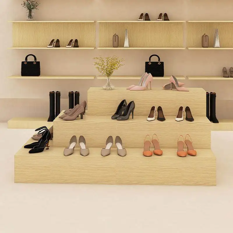 In the corner modern clothing store, the island table women's clothing store is placed in the middle of   flowing table view 5