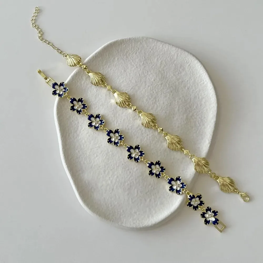 Romantic Retro Simulated Blue White Flower Conch Glaze Splicing Bracelet for Women Boho Temperament Jewelry Accessories Gifts