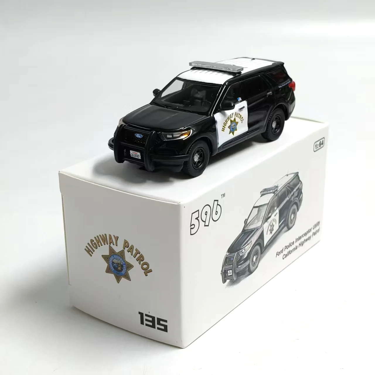 596 1:64 Ford Chevrolet Police Car - NYPD LAPD Saturn Infiniti Mercedes-Benz Wagner River Saab Shuttle Bus Model image 3