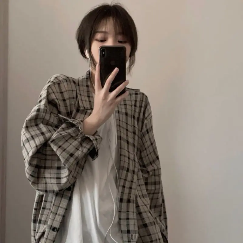 

Harajuku Y2K Plaid Shirt Women Streetwear Oversize Loose Vintage Blouse Spring New Long Sleeve All Match Bf Tops Coat