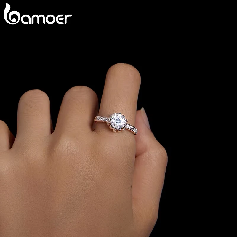 BAMOER D Color VVS1 EX Moissanite Flower Ring 1ct Round Moissanite Diamond Solitaire Engagement 925 Sterling Silver Rings For Wo