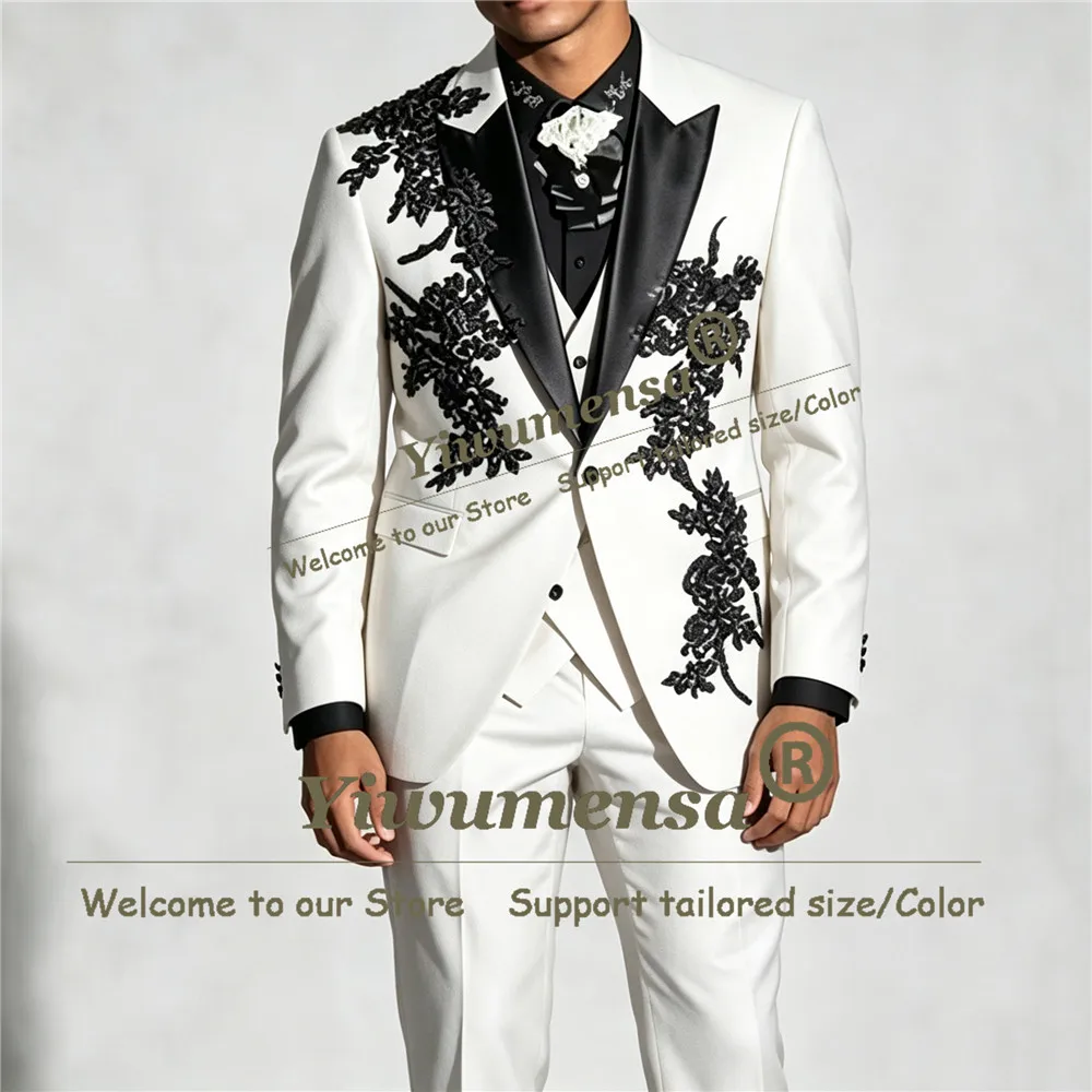 

Luxury Wedding Suit For Man Black Lace Applique Design Jacket Vest Pants 3 Pieces Customized Groom Tuxedo Man Permance Outfits