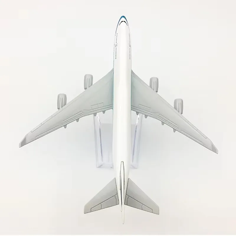 16CM 1:400 Scale 747 Alloy Metal Aircraft Model Hong Kong Cathay Pacific B747 With Aircraft Stand Collectible Gift Display Model