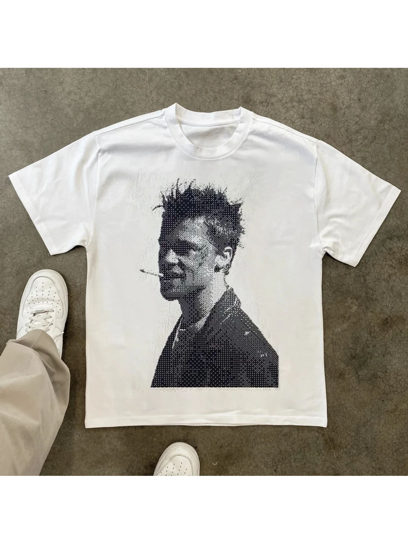 

Men's 80s Retro Pattern T-shirt, Extra-large Casual, Cute and Fashionable T-shirt, Harajuku Top for Both Men and Women