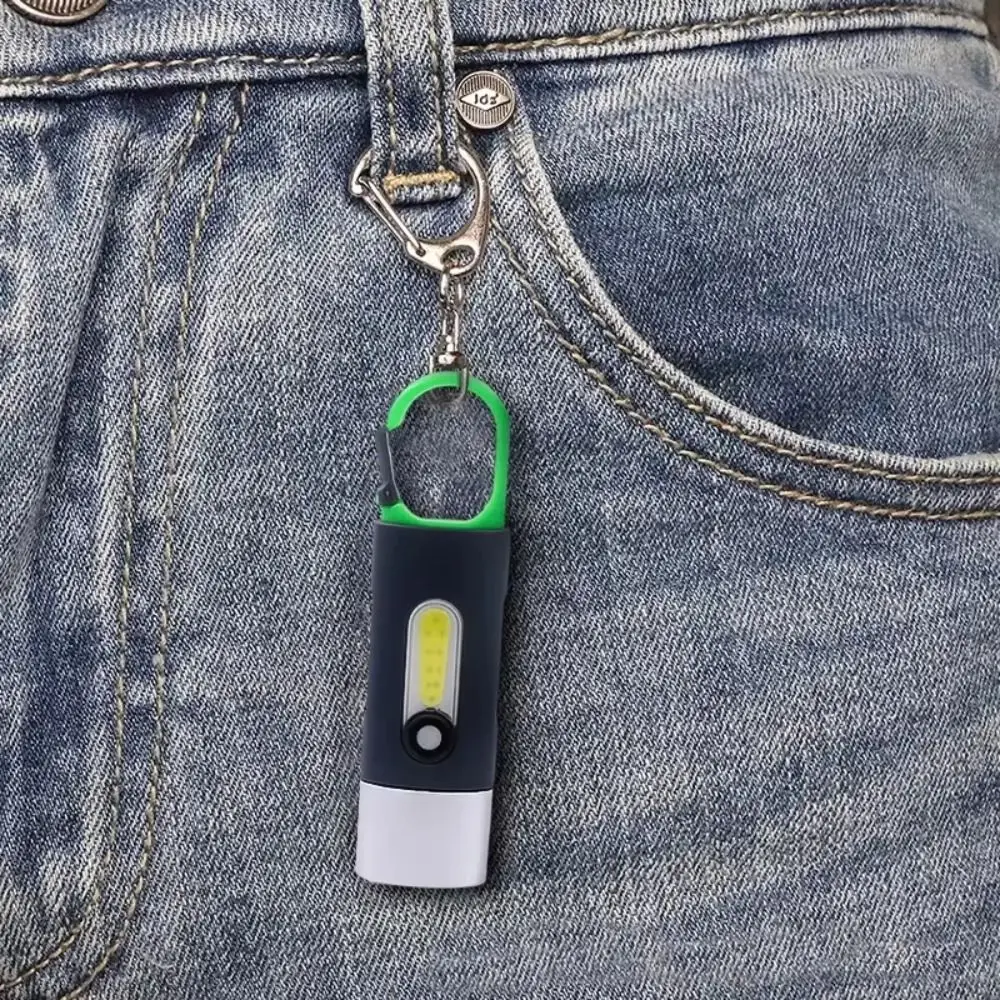 ضوء تحذير أحمر أزرق، مصباح يدوي قابل للتكبير، خطاف محمول مقاوم للماء، شعلة فائقة السطوع، تكبير داخل وخارج، وضع سبعة سرعات