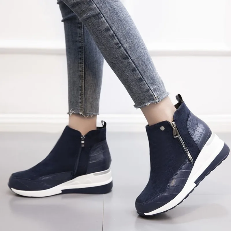 

2024Autumn Winter Women High Top Boots Ankle Boots Trend Zipper Casual Sneakers Thick Sole Wedges Boot Versatile VulcanizeShoes