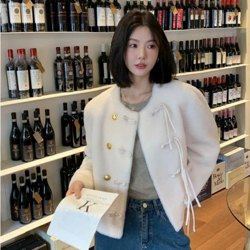 2023 Winter New Women Lamb Wool Coat Fashion Female Elegant Solid Color Round Neck Faux Fur Outwear Loose Casual Short Jacket