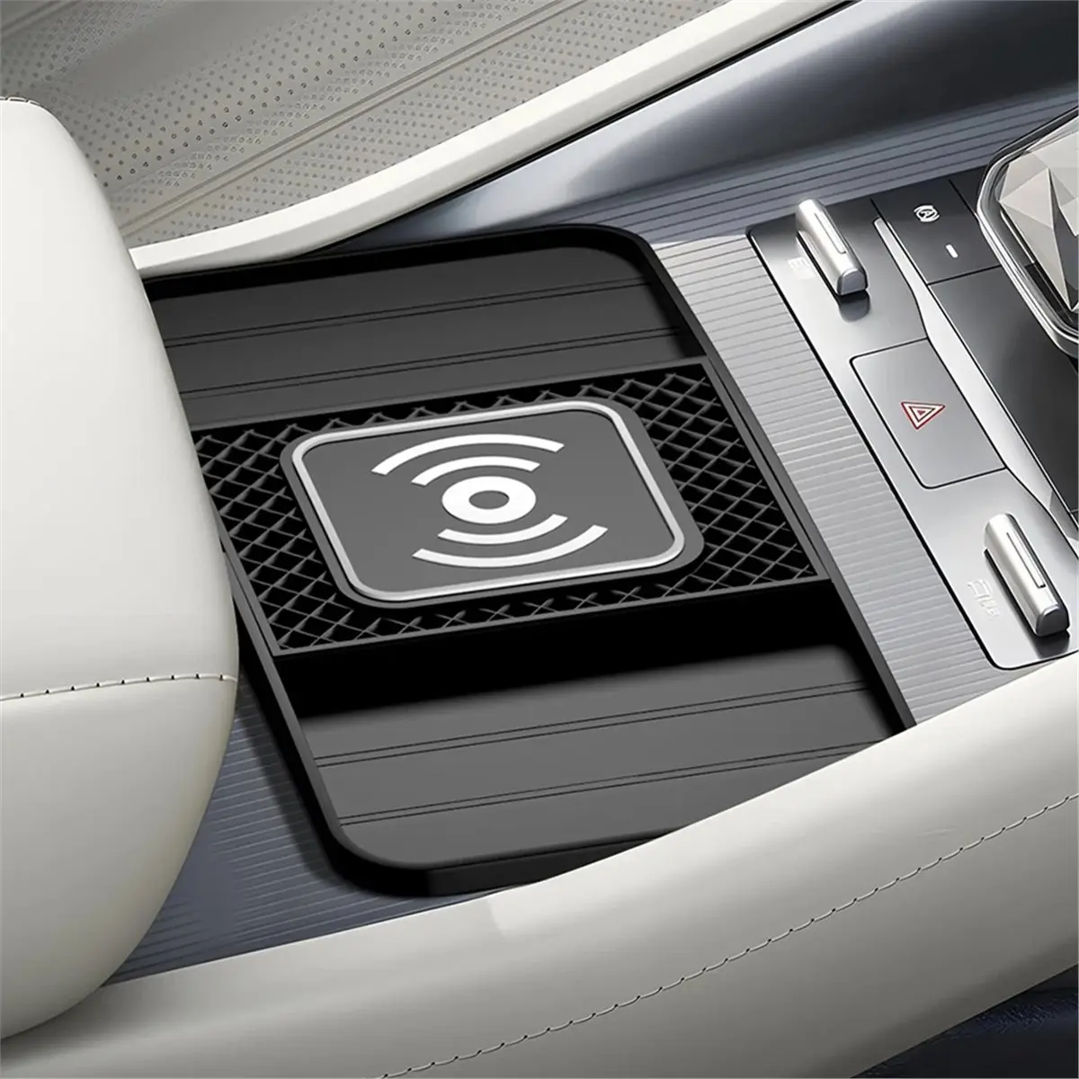 618 Mega Sale 15W Fast Wireless Charging Pad , Non-Slip Rubber Mat for Car Storage, USB-Powered Charger