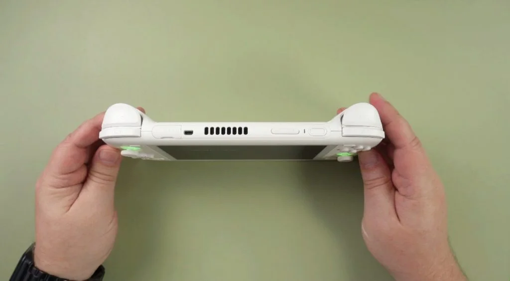 Original AYN Odin2 Portal Game Console 1920*1080 OLED Screen 8000mAh 7" 120HZ SnapDragon 8GEN2 Handheld Game Console Custom Gift