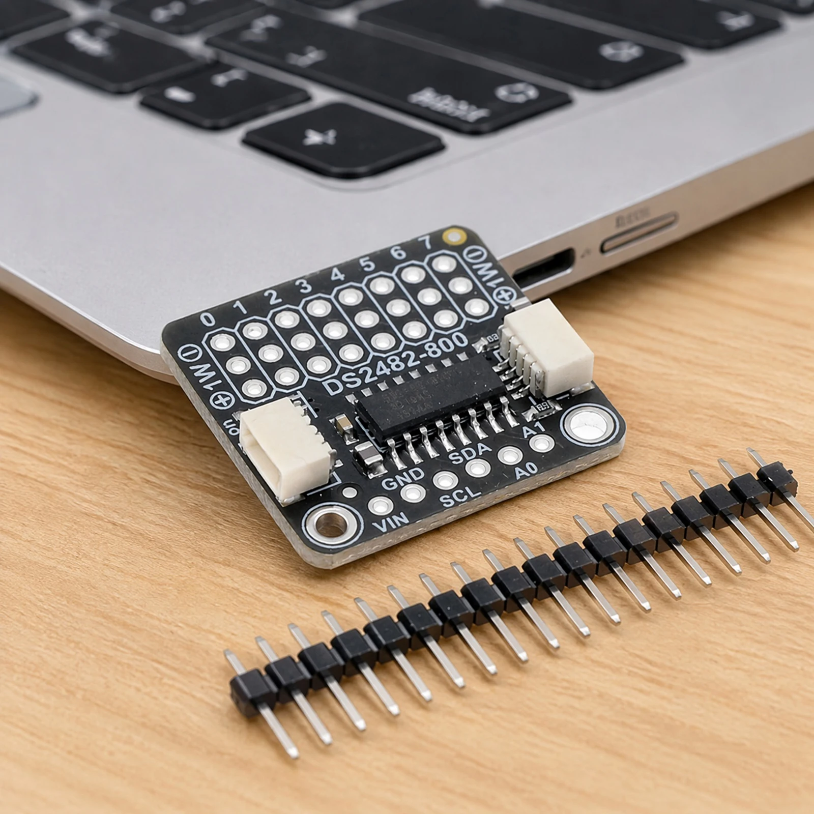 DS2482S-800 8-Channel I2C to 1-Wire Converter STEMMA QT Qwiic Plug-and-Play Module for