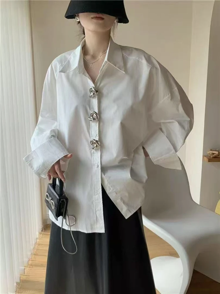 

Stylish Metal Buckle Shirts Women Niche Drop-shoulder Sleeve Loose Blouse Female 2026 Spring High Quality White Outwear Tops