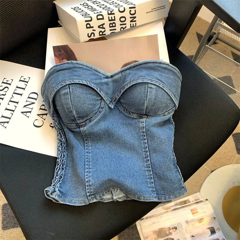 

Fashionable spicy girl retro color denim strapless women's summer 2024 new sweet and cool one shoulder navel short top