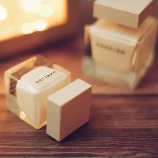 

90 мл брендовые женские духи, долговечная древесина, цветочная вода, парфюм, экстракт чистых мышц, женские повседневные духи, подарок