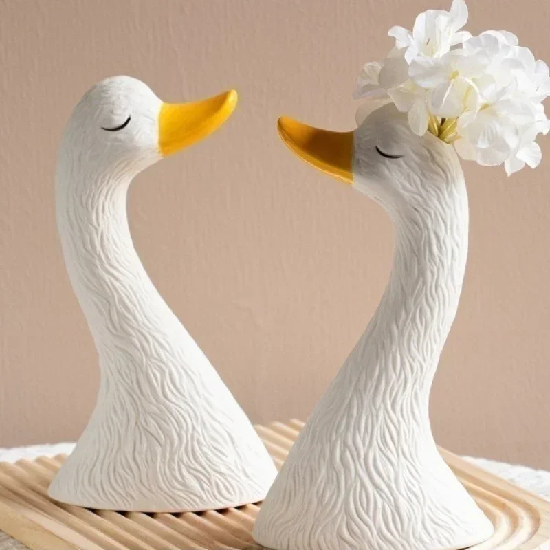 

Kawaii Ceramic Swan Vase Home Decor Accessories Nordic Living Room Flower Arrangement Simulation Flower Dried Flower Table Vase