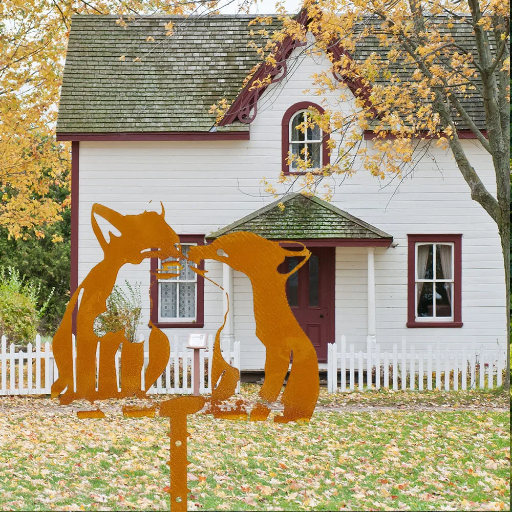 Fascinating Metal Yard Decor – Intrigue with Rusty Theme. Intriguing Corten Steel Outdoor Art. Charming Squirrel Decoration