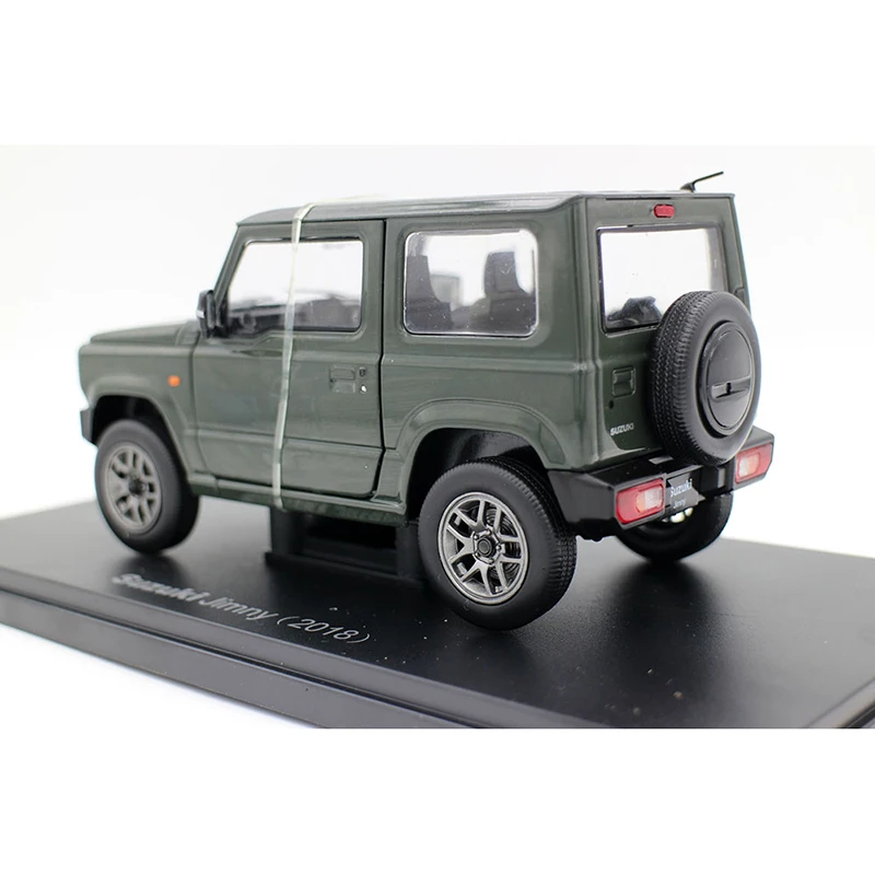 1:24 Scale Suzuki Jimny 2018 Off-road Vehicle Alloy Simulation Car Model Diecast Toy Collectible Ornaments