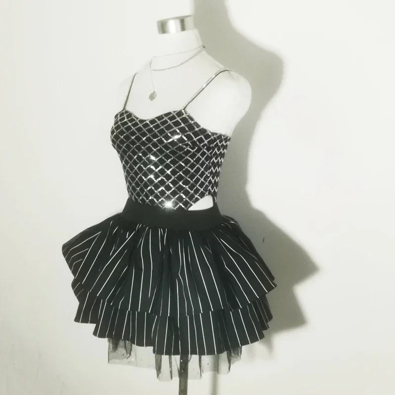 Pole/Jazz Tanz anzug für Frauen Gruppe schwarz glänzend flauschigen Rock Nachtclub DJ DS Sängerin Lead Dancer Rave Outfits Dwy5815