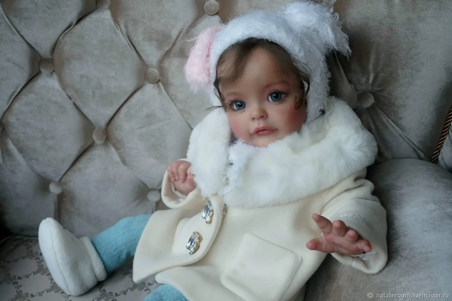 24'' Finished Reborn Doll Sue-sue Already Painted Kits Very Lifelike Baby with Cloth body and Hand Root Hair