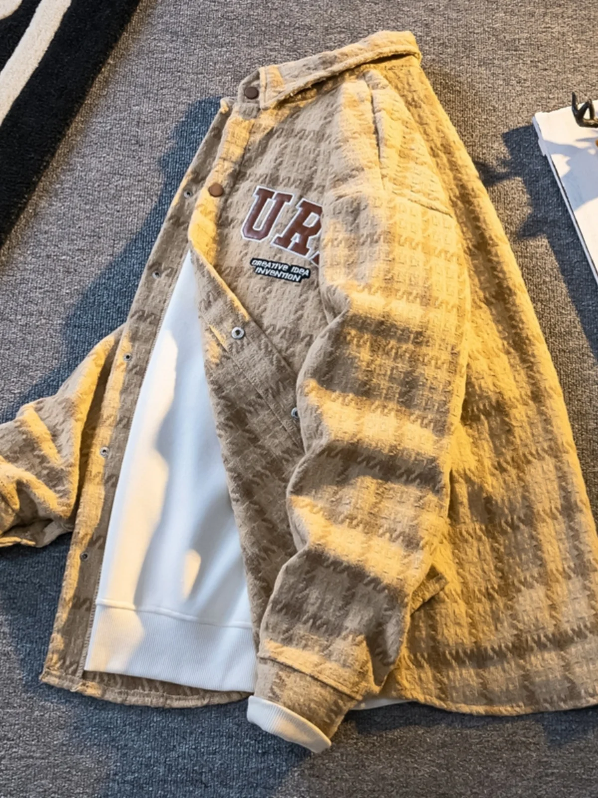 

Men's Loose Casual Plaid Shirt Sensation Small Audience High End Feeling Cool Jacket Trendy Brand Fragrance Style Coat