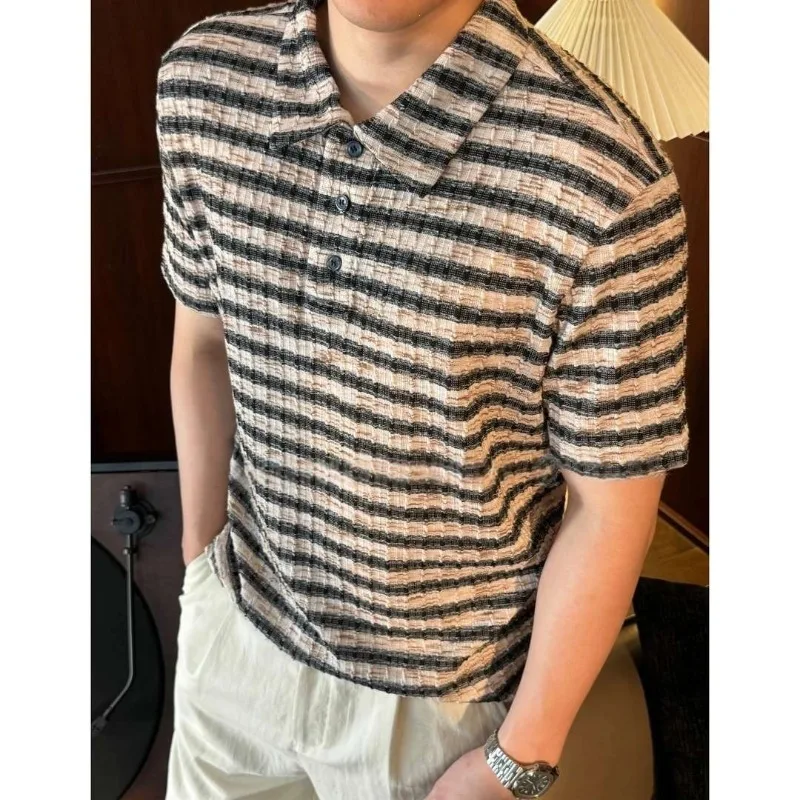 Herren-Poloshirt mit strukturierten Streifen, kurzärmelig, Umlegekragen, Knopfleiste, lockere Passform, Sommer, Basic, lässig, vielseitig, leichtes T-Shirt – Detail 6