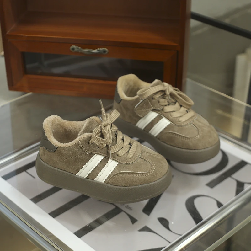 

2025 New Children Winter Sneaker Foreign Style Fleece Thermal Board Shoes Girls Sports Shoes Soft Soled Cotton Casual Shoes