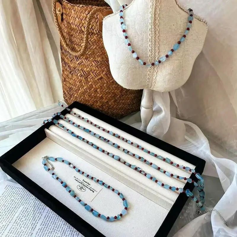New Chinese-style retro aquamarine and natural carnelian color-blocked starry sky collarbone necklace