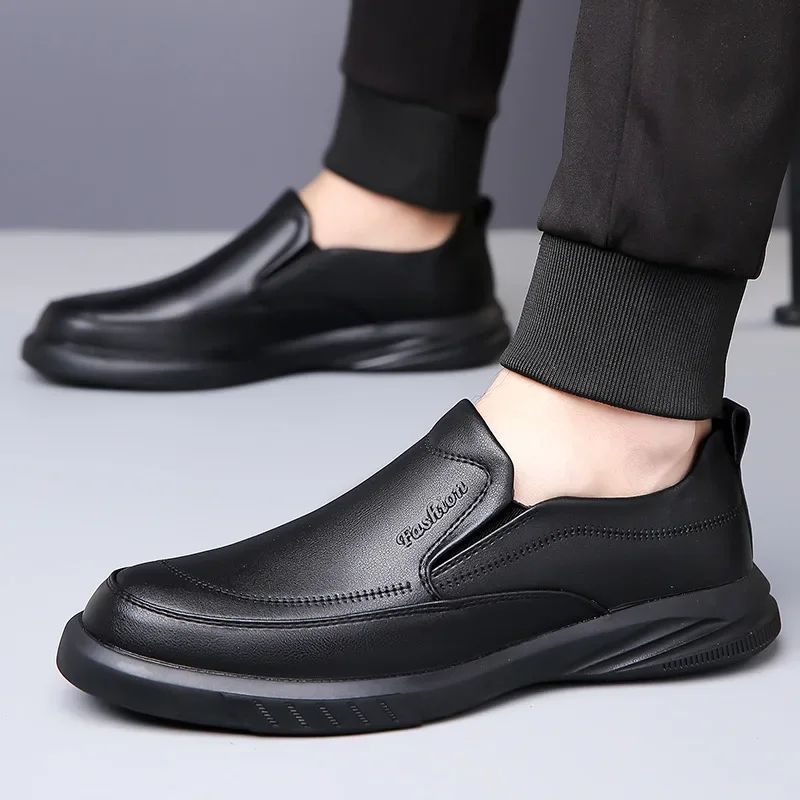 Musim semi musim gugur Fashion kulit ringan Slip-on Platform SEPATU pria desainer sol lembut kasual bisnis sepatu pria