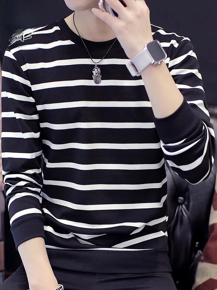 

Men's Spring 2026 round Ne Long Sve Striped Sweatirt Comfortable Loose Fit Polyester Cotton Blend Bla T-irt