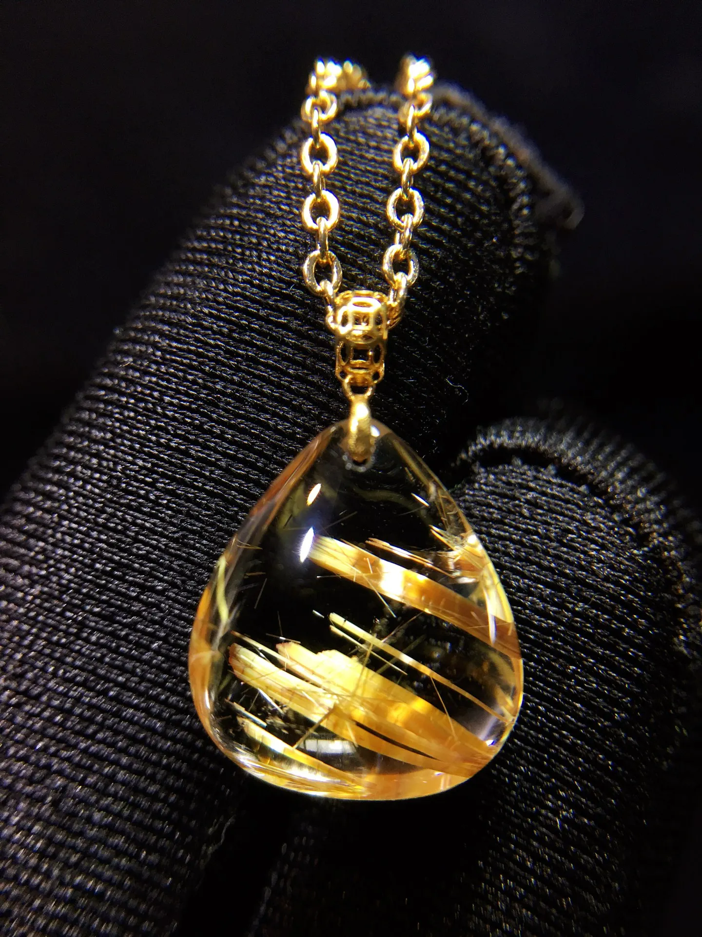 

13mm Natural Gold Rutilated Quartz Pendant Necklace For Women Lady Men Wealth 18K Gold Healing Crystal Gemstone Beads Jewelry