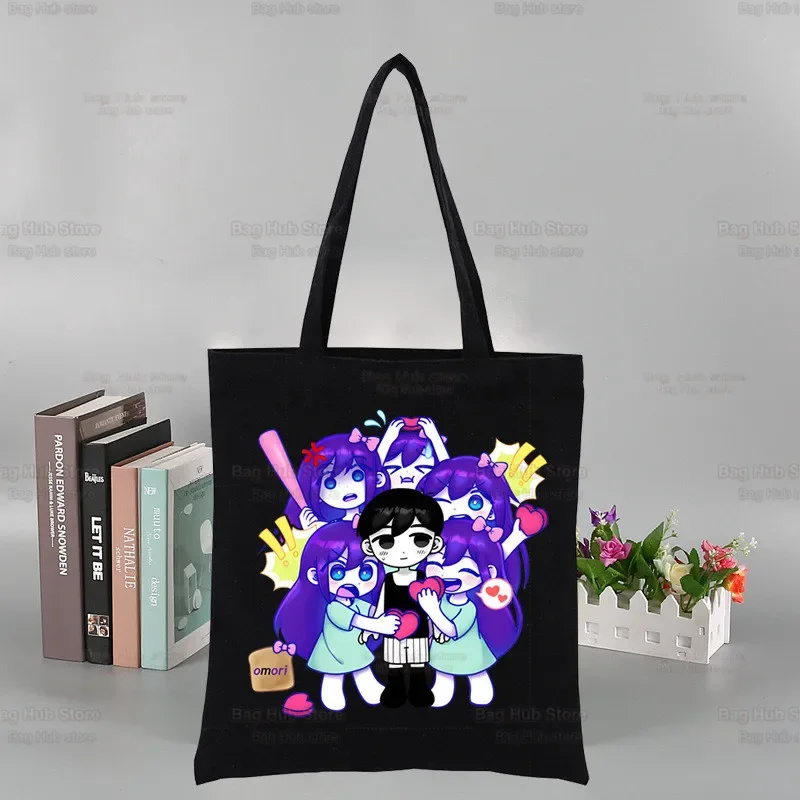 Omori Game Anime Funny Tote Bag للجنسين حقائب قماش أكياس التسوق المطبوعة حقيبة كتف عادية قابلة للطي باللون الأسود