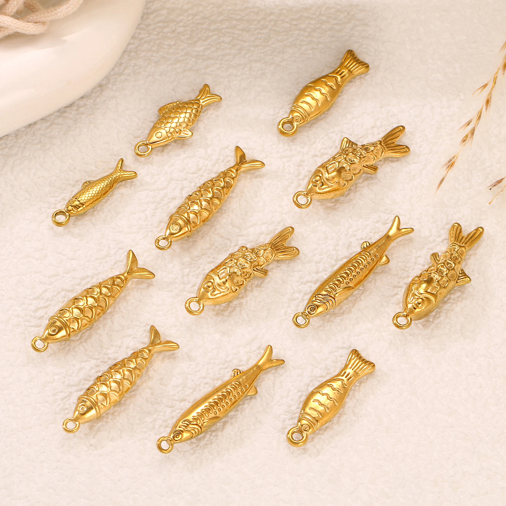 3 Stücke Tropische Seefisch Charms Edelstahl Meerestier Fisch Anhänger Glück Koi Baumeln DIY Halskette Armband Schmuck Machen