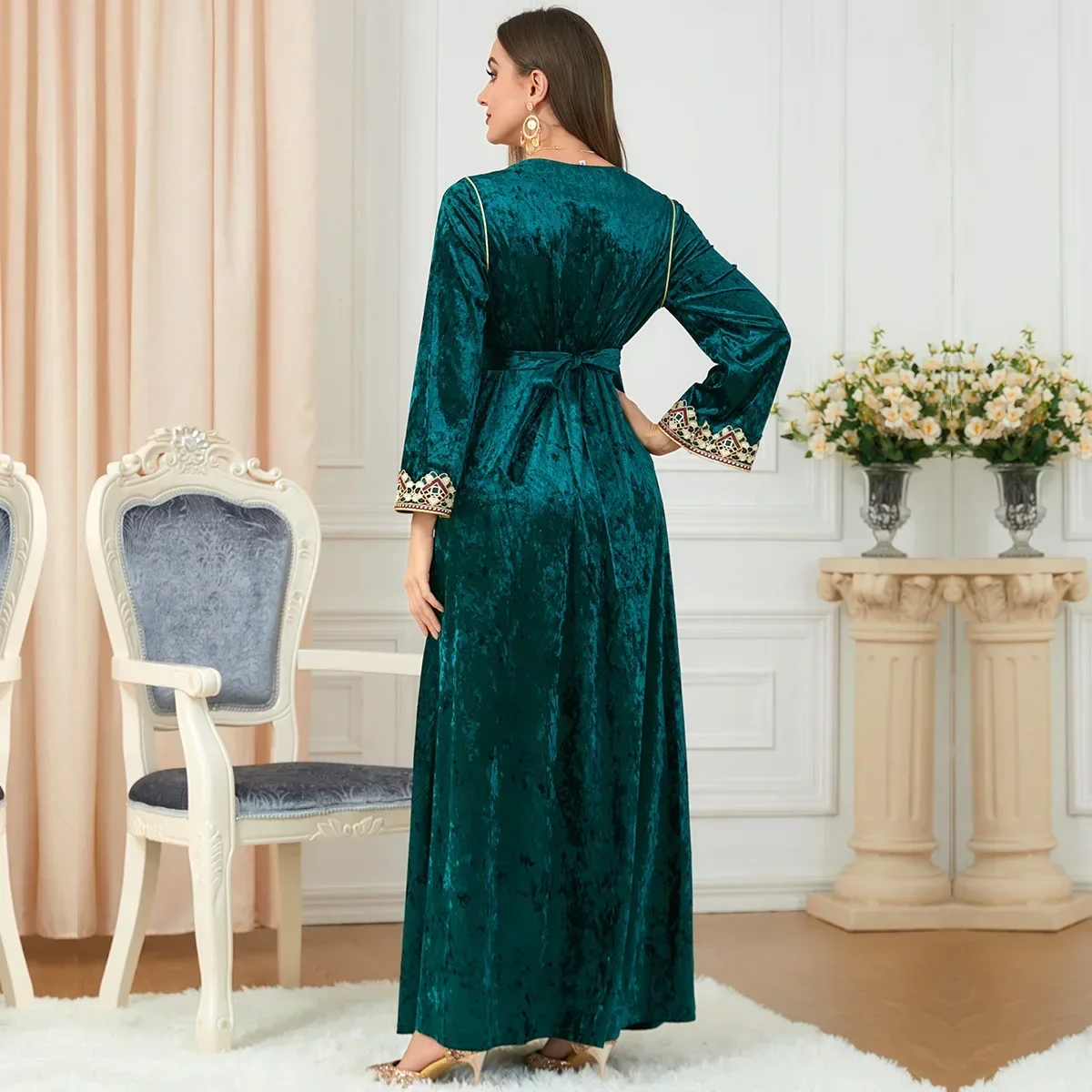 Abayas musulmanes pour femmes, robe indienne de Dubaï, robe musulmane en velours côtelé, robe brodée, robe fendue à manches longues, mode de luxe