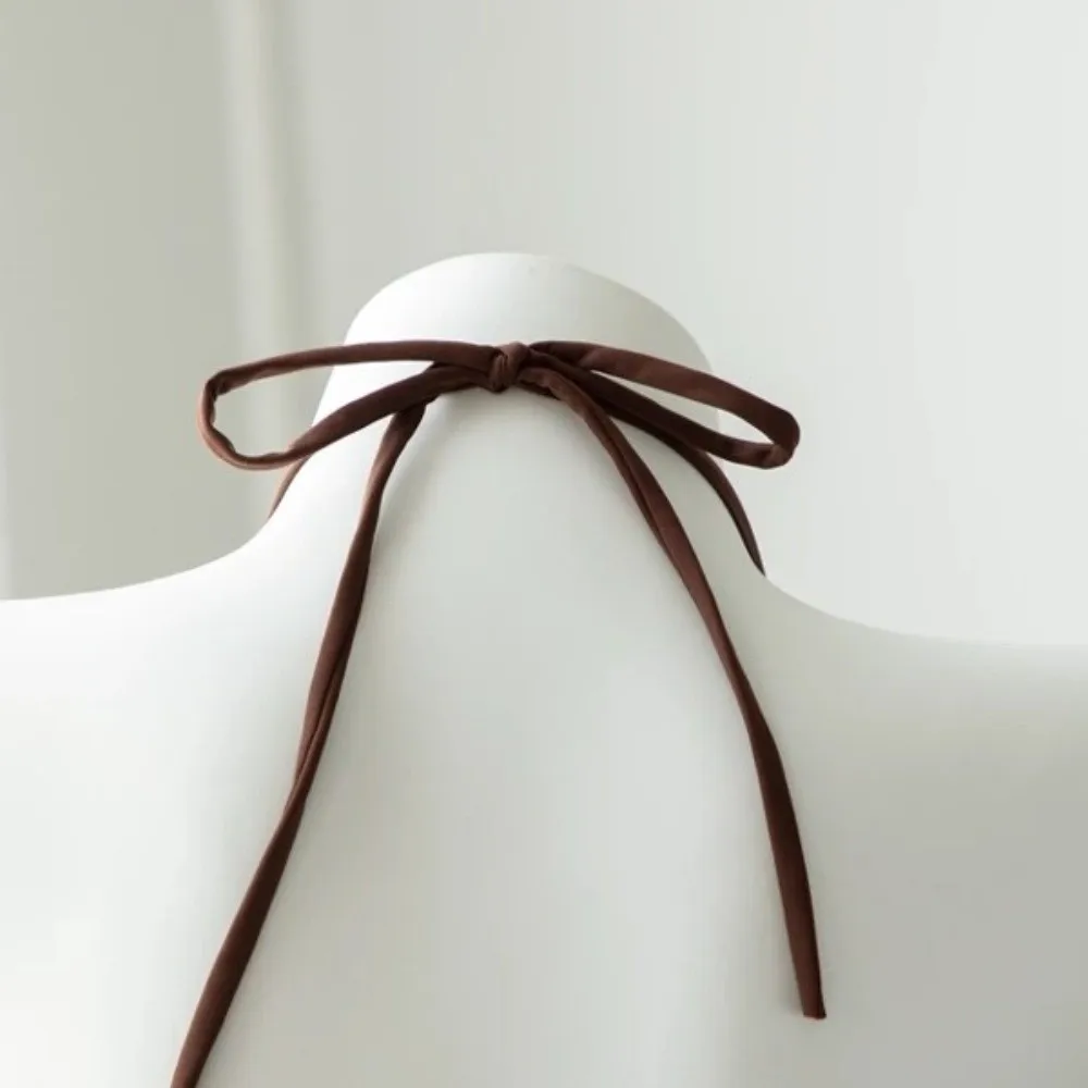 Dünner Schulterriemen, Neckholder-BH ohne Bügel, stoßfester BH für Damen, nahtloser Push-Up-BH mit Bruststraffung. – Detail 9