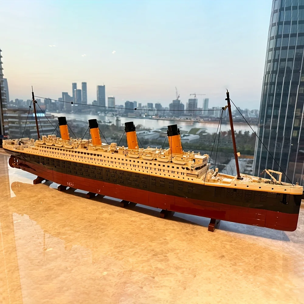 NEW 9090pcs Titanic Large Cruise Boat Ship Steamship Compatible 10294 Bricks Building Blocks KIDS Toys Christmas Gifts in Stock