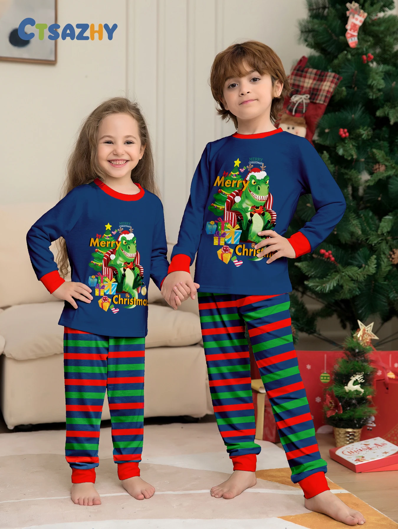 

Детский рождественский пижамный комплект — подходящий синий динозавр, рубашка «С Рождеством» и полосатые пижамные штаны