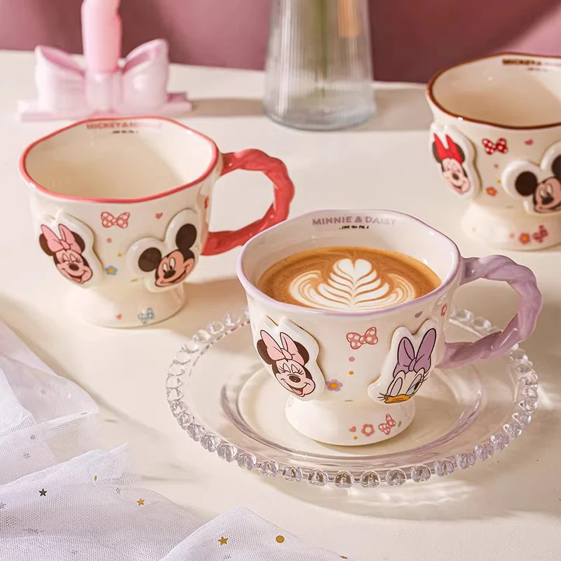 caneca-disney-mickey-minnie-daisy-com-padrao-em-relevo-design-criativo-em-ceramica-estilo-colorido-de-desenho-animado-copo-para-Agua-e-cafe-com-alca