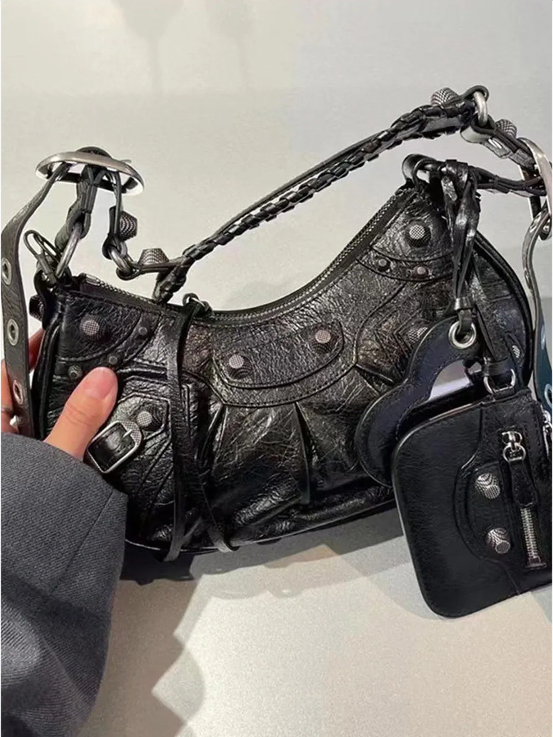 No image