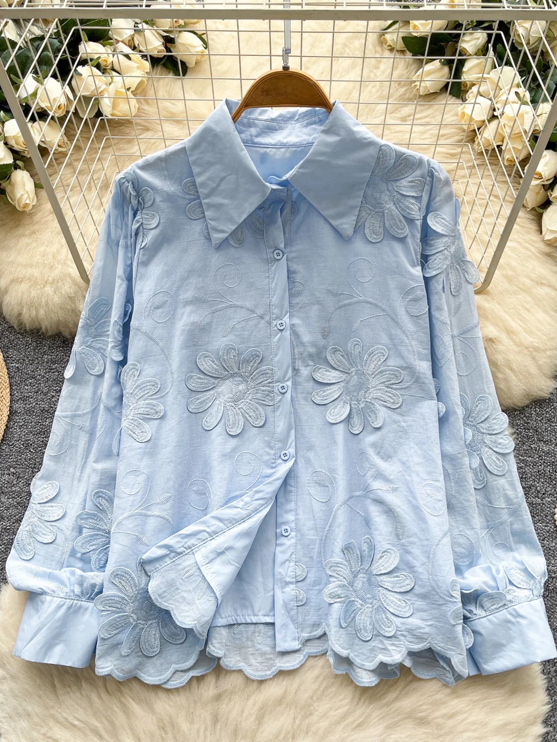 

Женский свободный повседневный осенний модный топ с вышивкой Long Sve irt, дышащий корейский вариант из полиэфирного волокна...