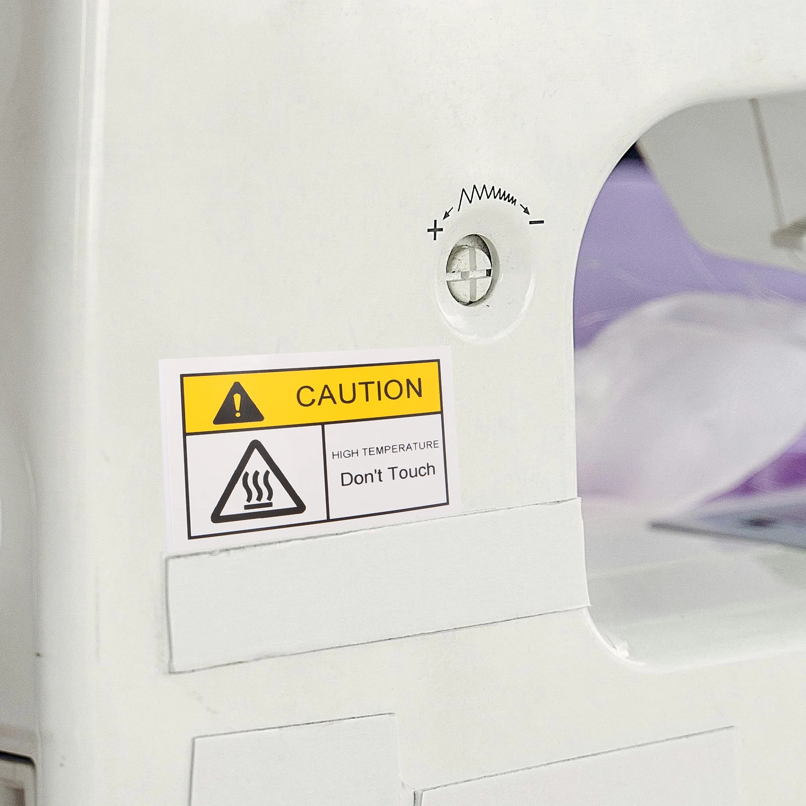 4pcs High Temperature Warning Labels 60x40mm Self Adhesive Caution Stickers Hot Safety Traffic Symbols