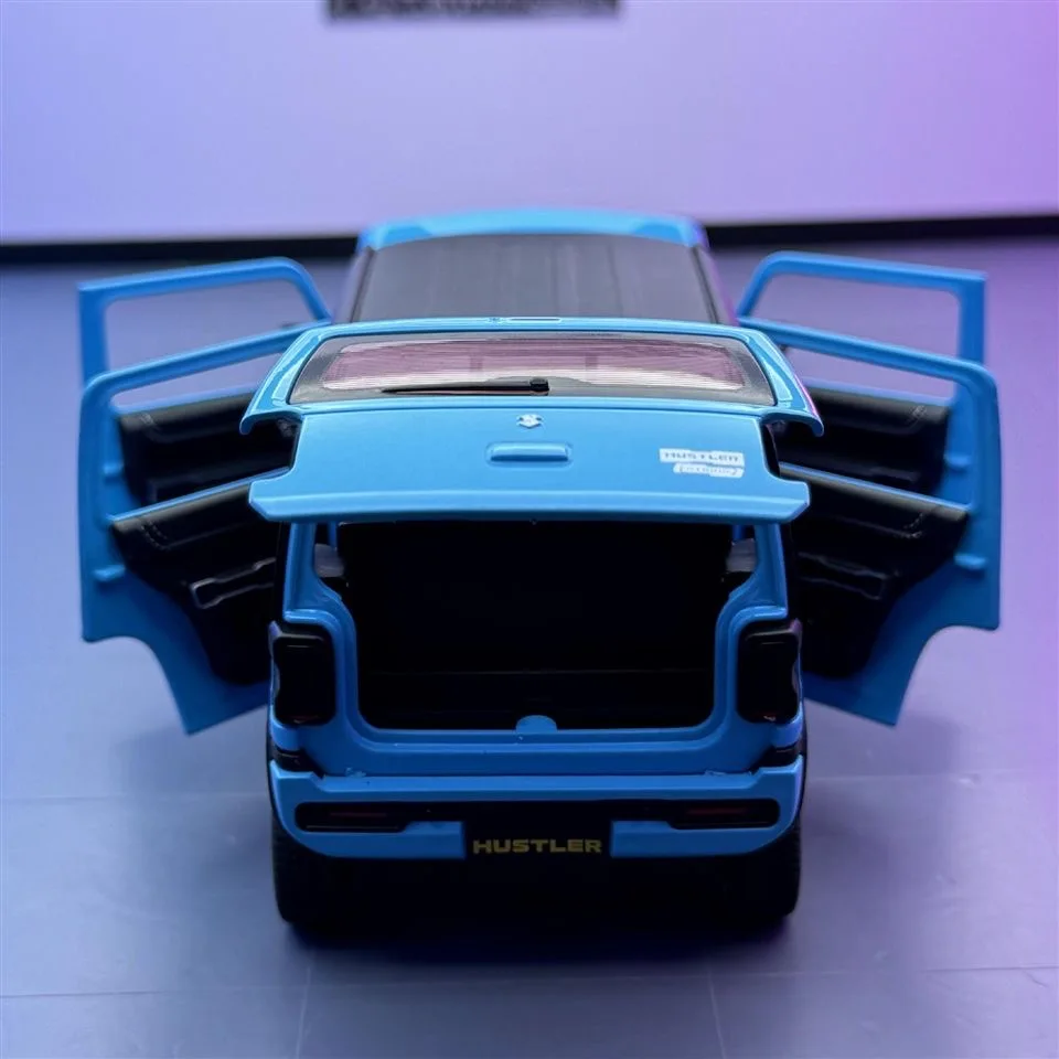 1:22 Suzuki Hustler Toy Car Model Alloy Diecast with Sound and Light Rear Wheel Pull Back Vehicle Model Children's Day Gift C337