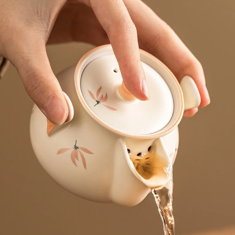Xiangyun Hand-Grasping Pot Is Not Hot Household Brewing Teapot Chinese Kung Fu Tea Set Ceramic Filter Teapot