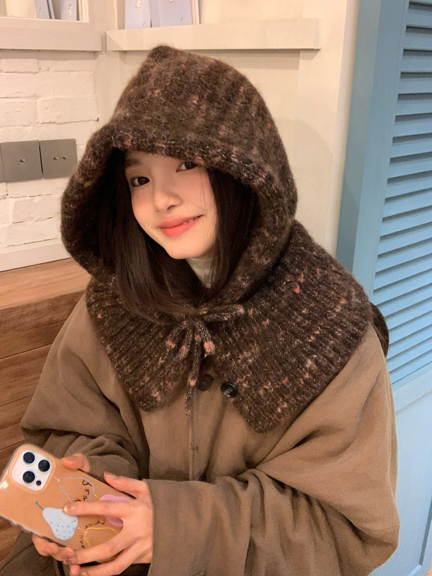 一体型スカーフ付き暖かいウールキャップ-小顔効果のあるワンピース型balalakra帽子-冬シーズンの女性用