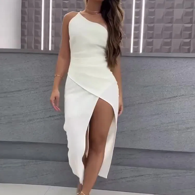 

New European and American Style2025New European and American Style Solid Color Asymmetrical Neck Single Shoulder Sexy Slit Dress
